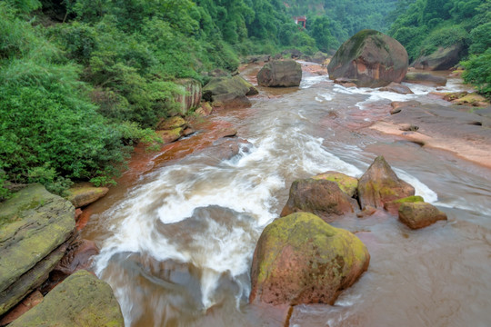 赤水燕子岩风景区风溪河