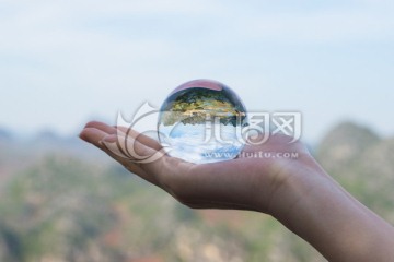 水晶球里的风景