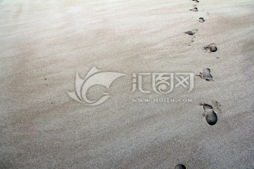 沙滩脚印 诺曼底海滩 脚印