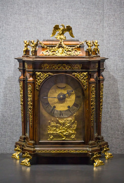 壁炉座钟 机械时钟 老式时钟