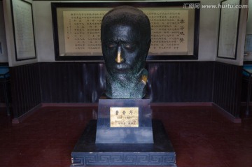 北京大观园曹雪芹铜像