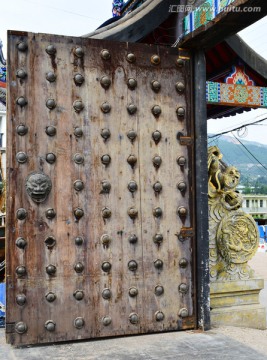 寺庙大门