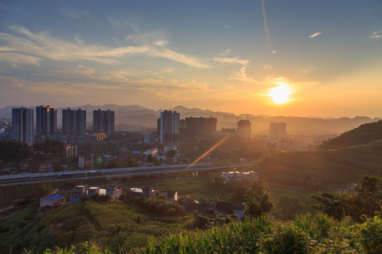 叙永新貌城市楼群夕阳晚霞