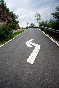 山路