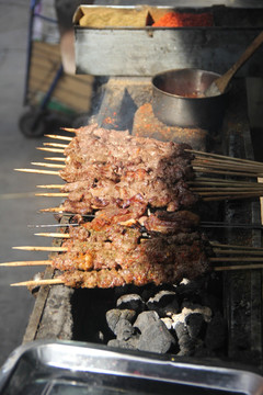 烤羊肉串