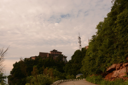 鸡峰山