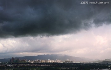 黑云压城