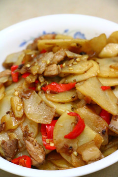 农家湘菜肉炒土豆