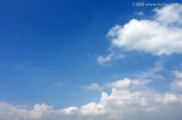 蔚蓝天空