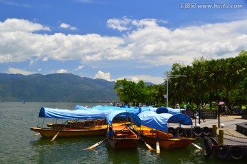 西昌邛海游船