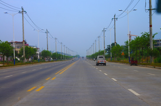 乡村公路 电线杆