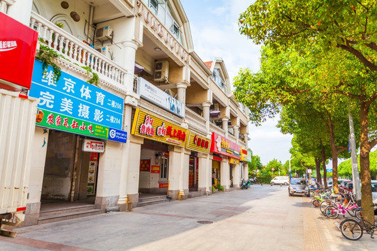 松江大学城 樱花广场