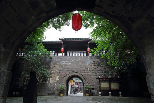 古镇瓮城