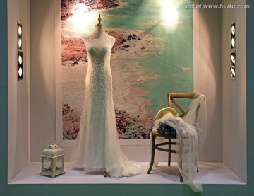 婚纱专卖店橱窗