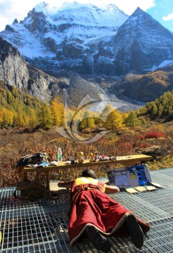 远眺三神山