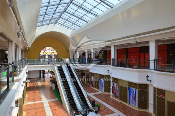 奥特莱斯购物中心