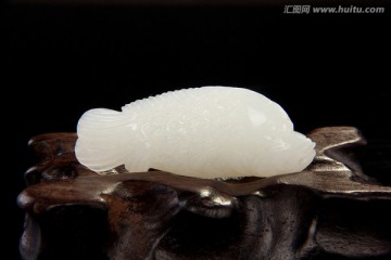 玉吊坠 鱼