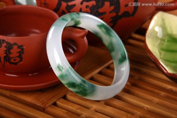 翡翠手镯