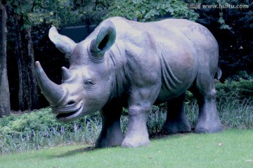 雕塑 犀牛