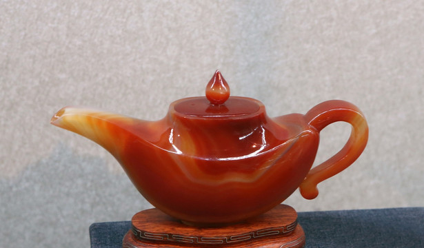 玛瑙茶壶