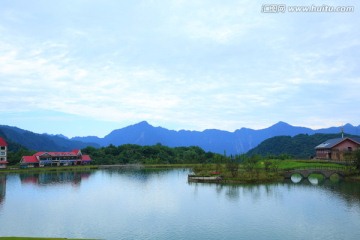 湖畔风景