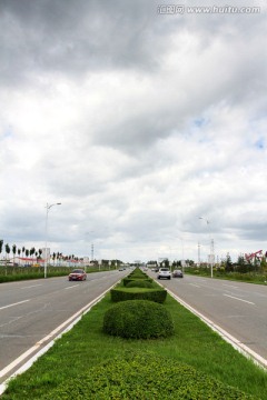 公路 绿化带