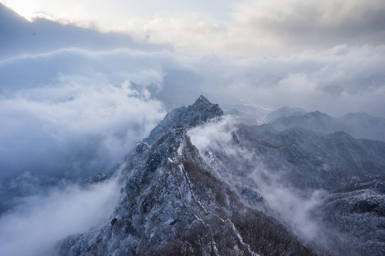 箭扣云海 山峦起伏