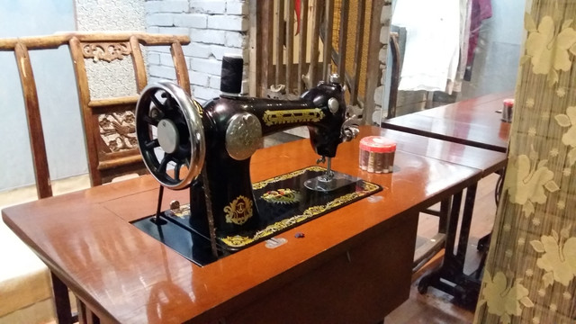 缝纫机 旧式物品