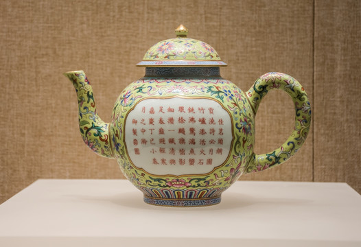 瓷器茶壶