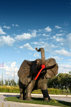 雕塑 大象