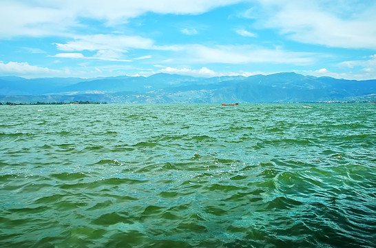 邛海 碧海蓝天