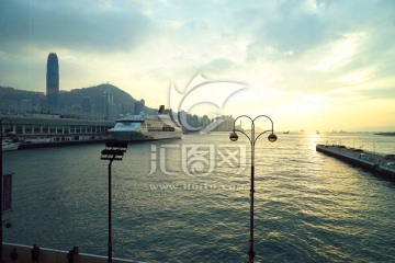 香港