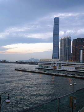 香港