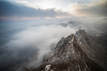 箭扣云海 山峦起伏 日暮