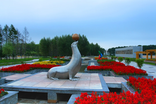 公园 海豹 雕塑