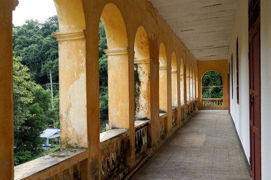 法式建筑走廊