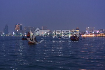 泰国芭提雅海边夜景