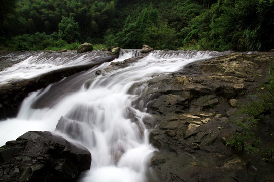 山中流水