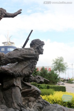 雕塑 抗联战士