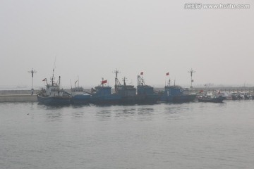 渔船 大雾 轮船