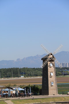 鸽子窝公园风车建筑