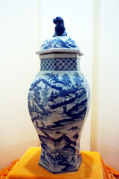 青花历史陶瓷