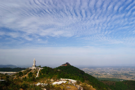 李白石像 白兆山风光