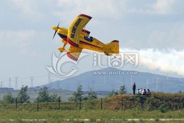 沈阳航展飞行表演