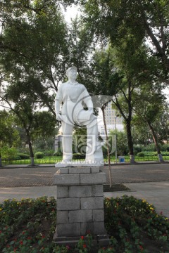 雕像