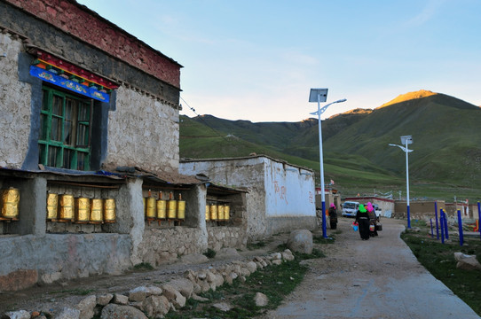 西藏风光 藏族人家 村落