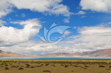 西藏风光 湖泊 蓝天白云