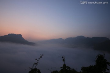 晨雾