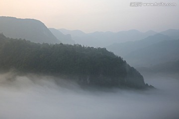 晨雾