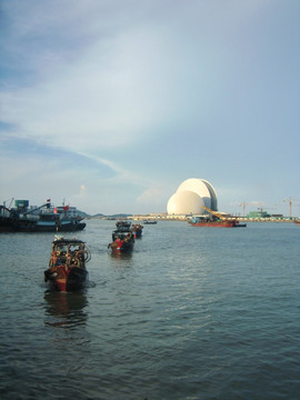 珠海香洲渔港水域景色